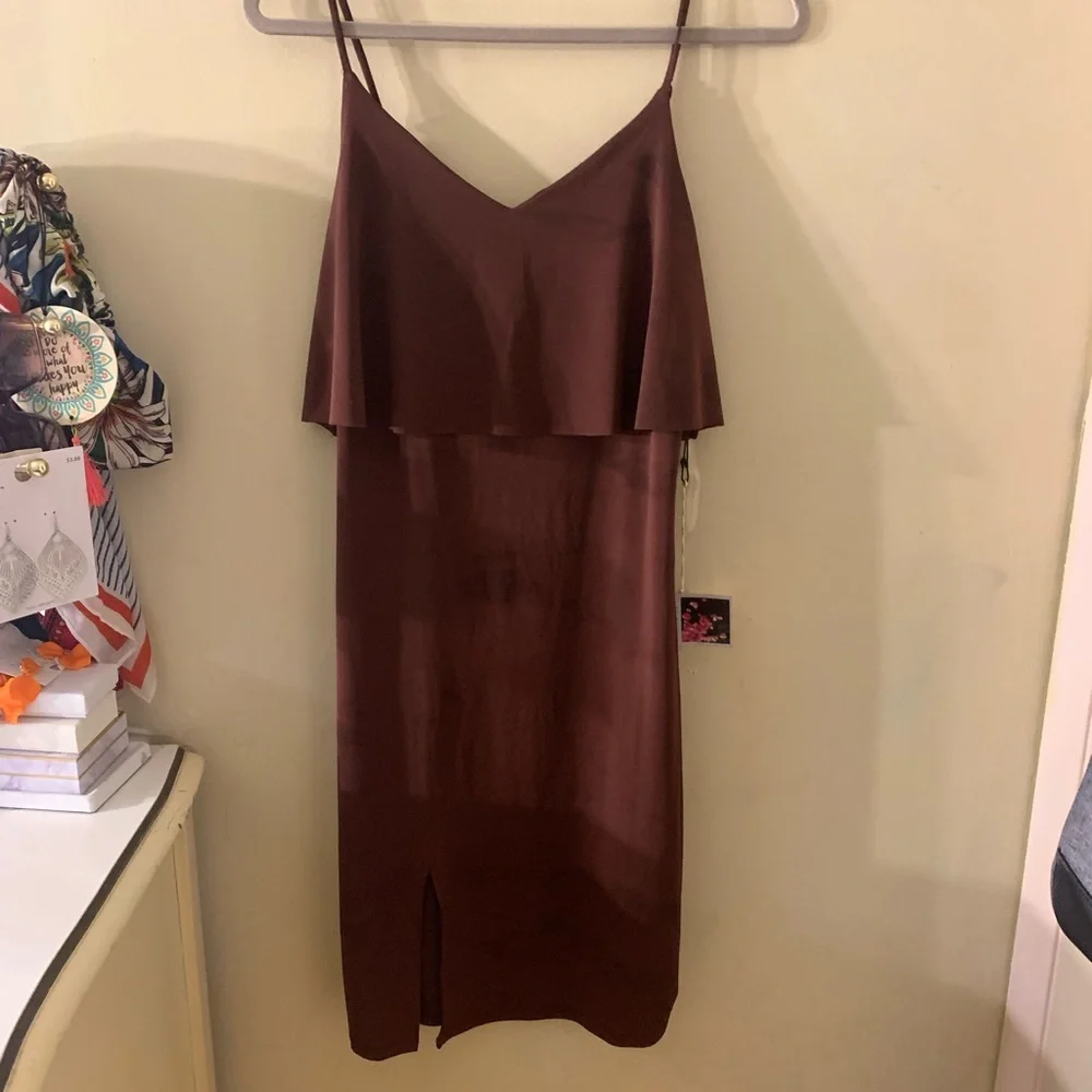 Burgundy dress - Picture 7 of 7